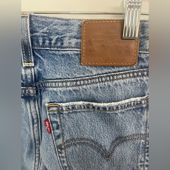 LEVI'S
WEDGIE  Straight Jean 24/ 27 - Picture 7 of 9